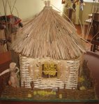 «Уютный домик» из соломы и льна