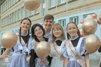 Школьная глава закрыта: тысячи гомельских выпускников вступают в новую жизнь