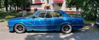 В Гомеле нашли вандалов, обливших редкий лазурный BMW смывкой для краски